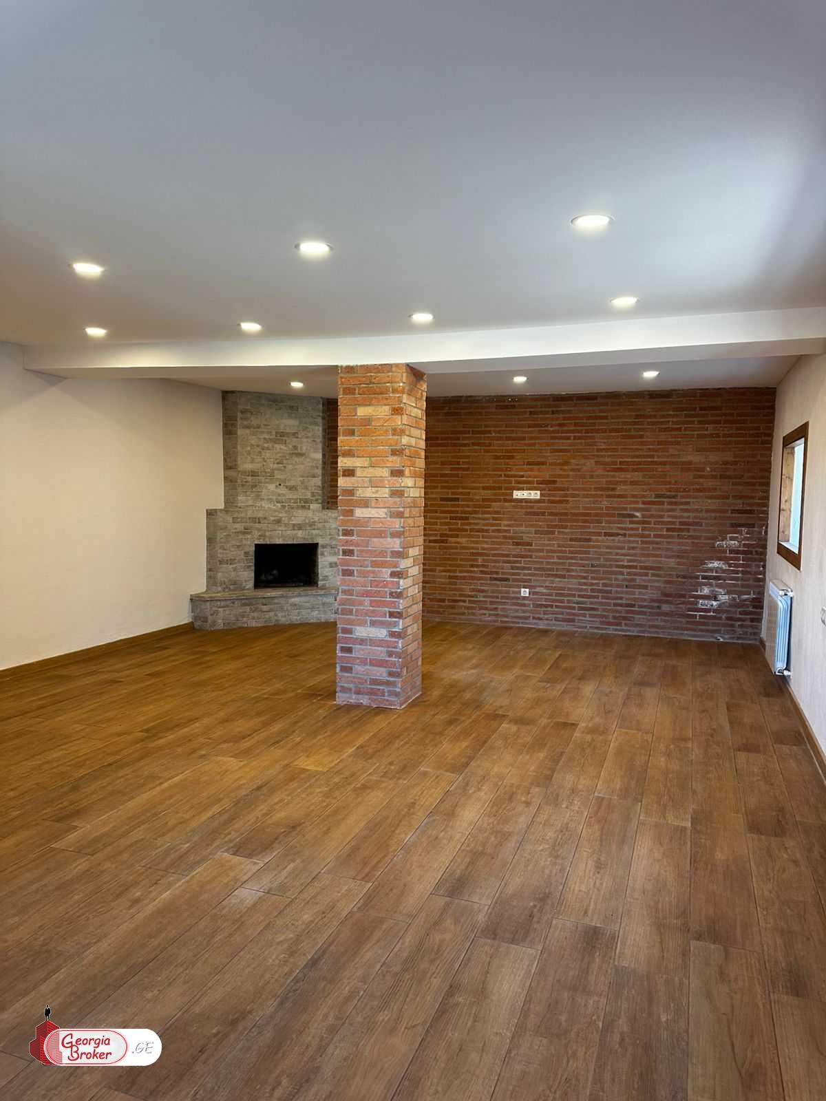 nearly repaired 8-room house for sale