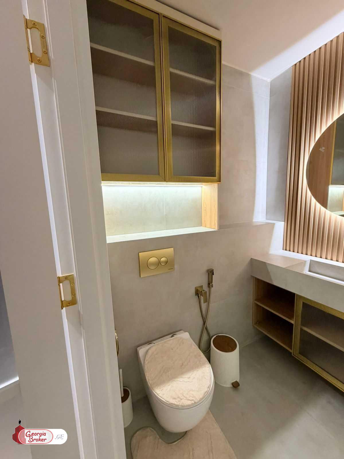 იყიდება ახალი გარემონტებული 3 ოთახიანი ბინა ორთაჭალაში