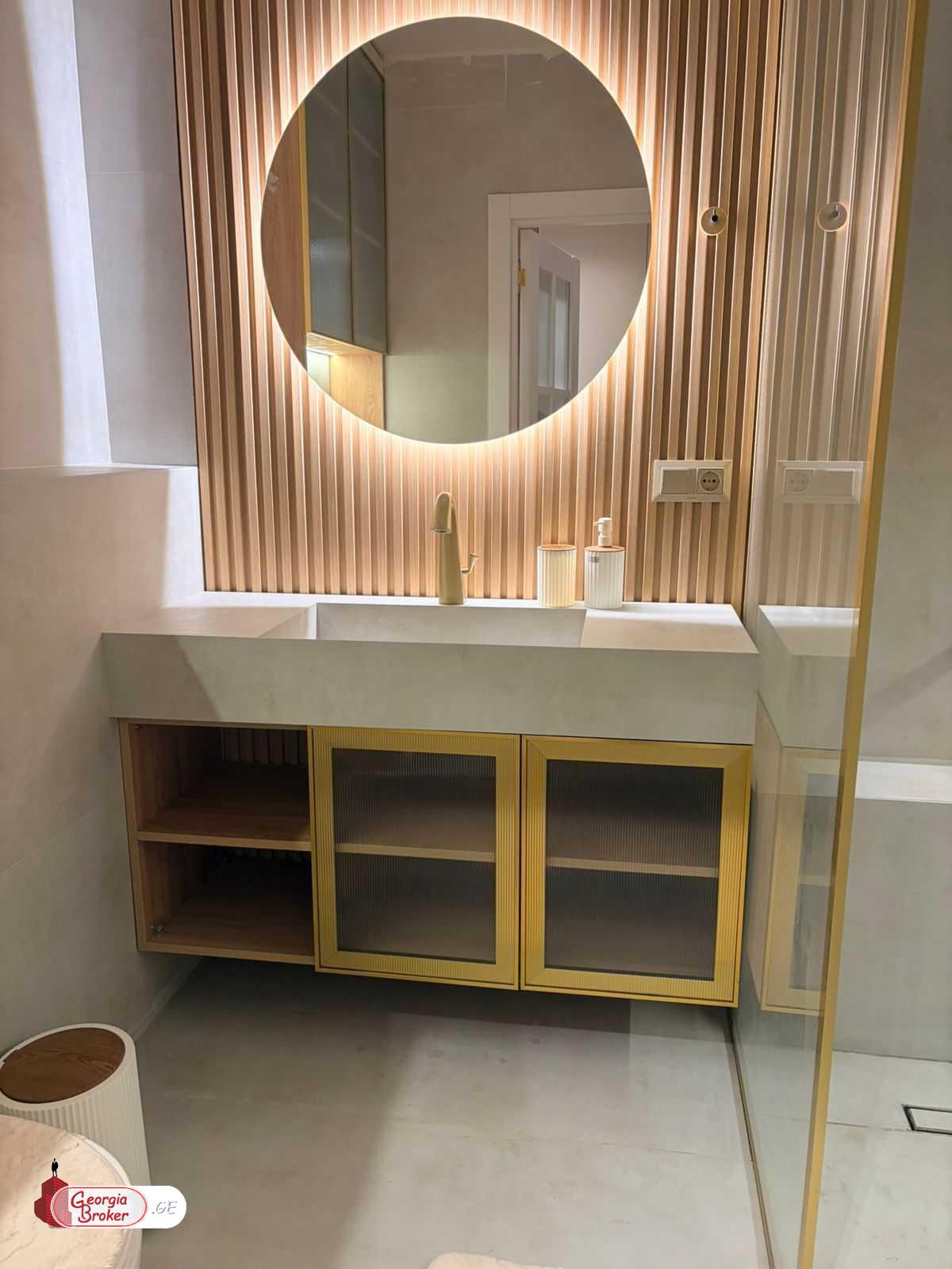 იყიდება ახალი გარემონტებული 3 ოთახიანი ბინა ორთაჭალაში