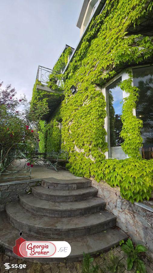 nearly repaired 7-room house for rent