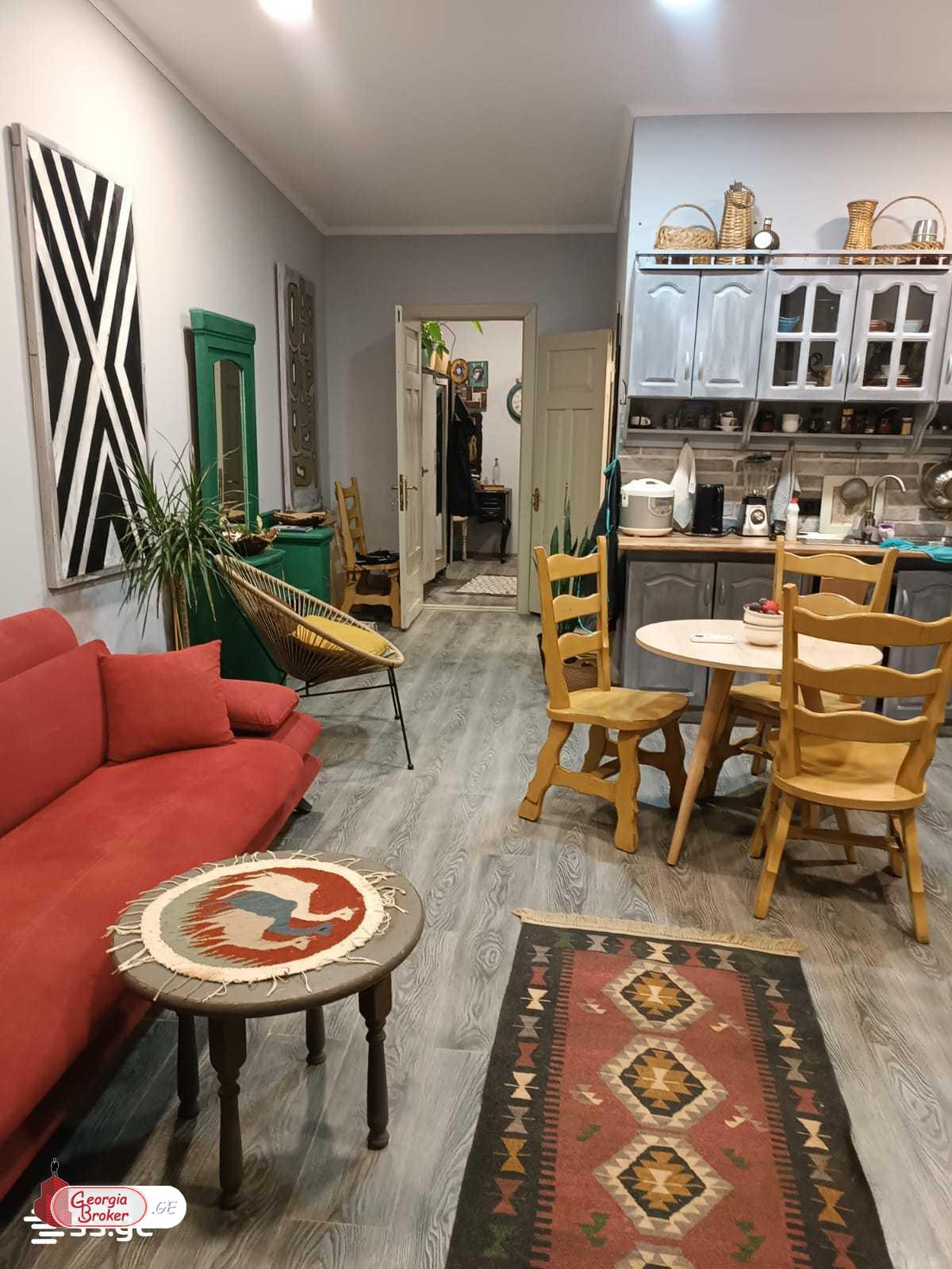 nearly repaired 9-room house for sale