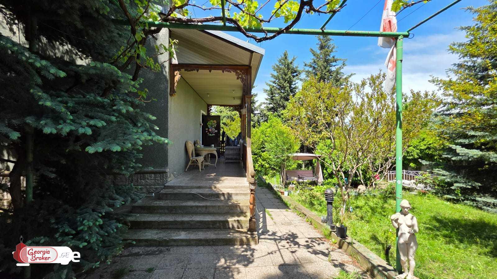 იყიდება ახალი გარემონტებული 5 ოთახიანი სახლი წეროვანის აგარაკებზე