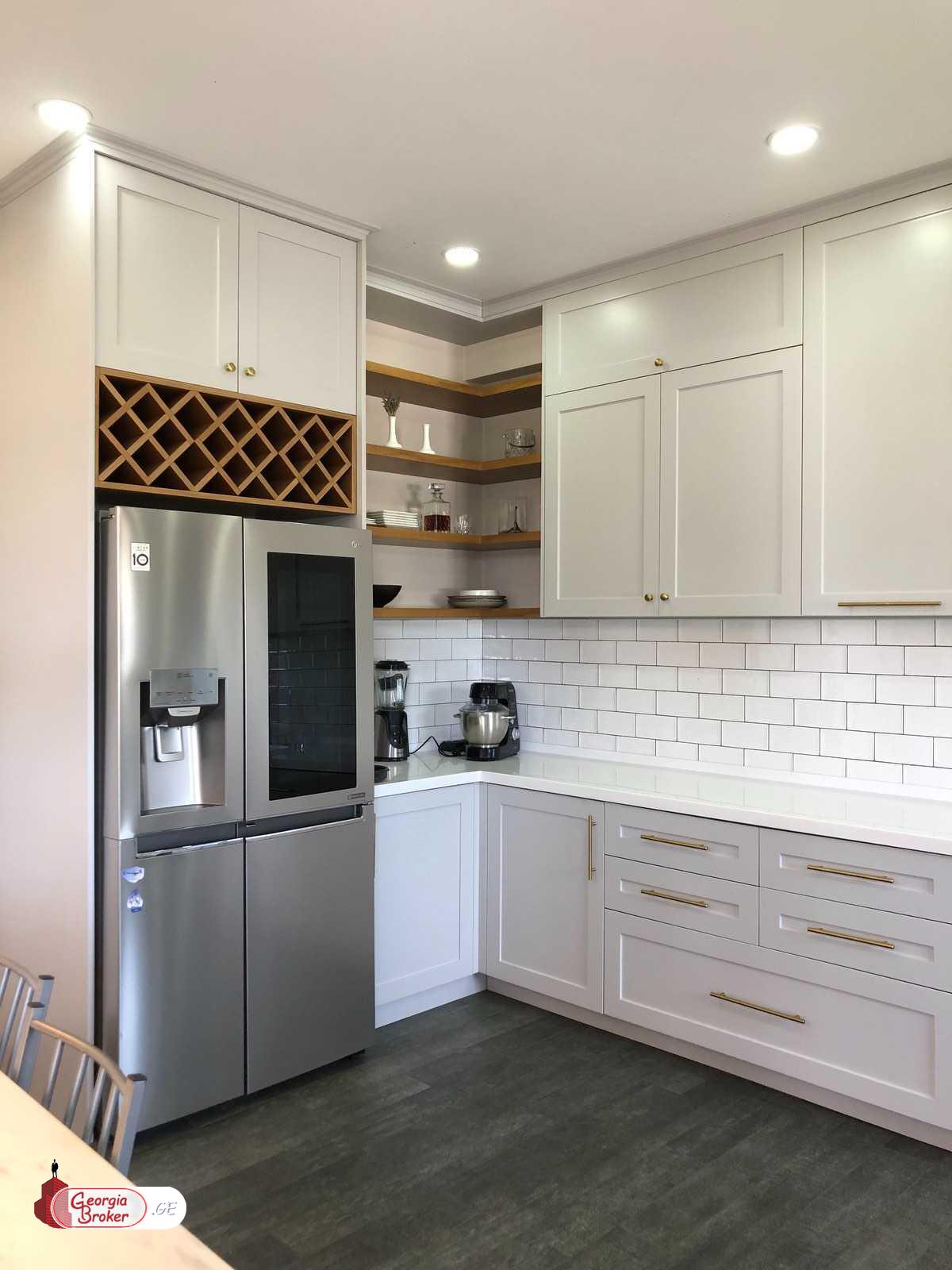 nearly repaired 3-room apartment for sale