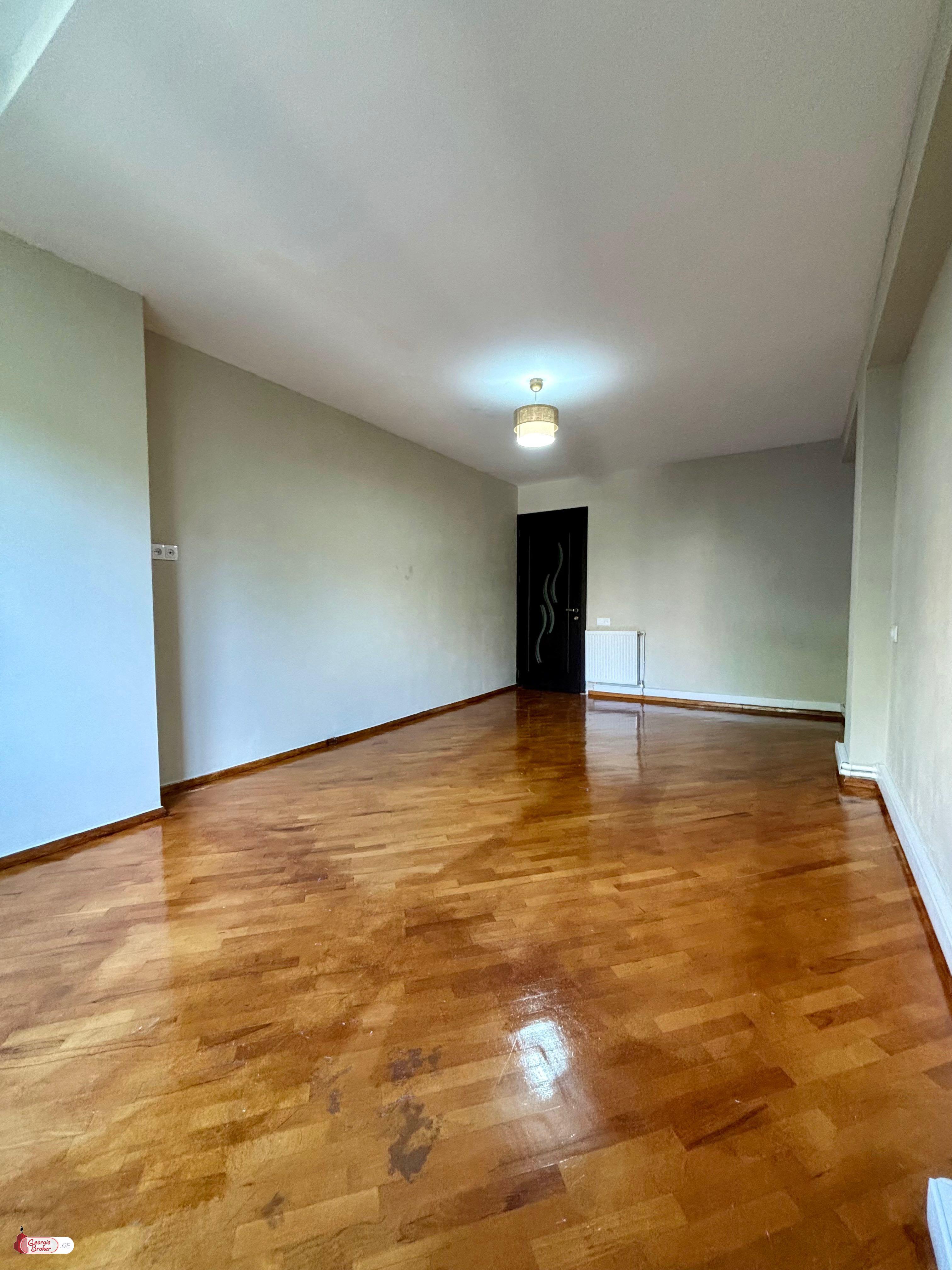 იყიდება ახალი გარემონტებული 3 ოთახიანი ბინა