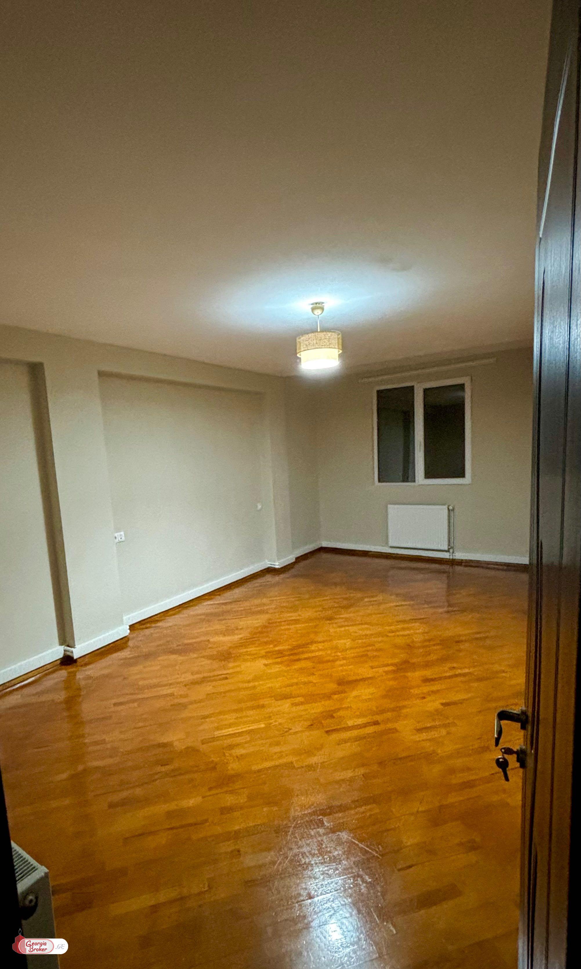 იყიდება ახალი გარემონტებული 3 ოთახიანი ბინა