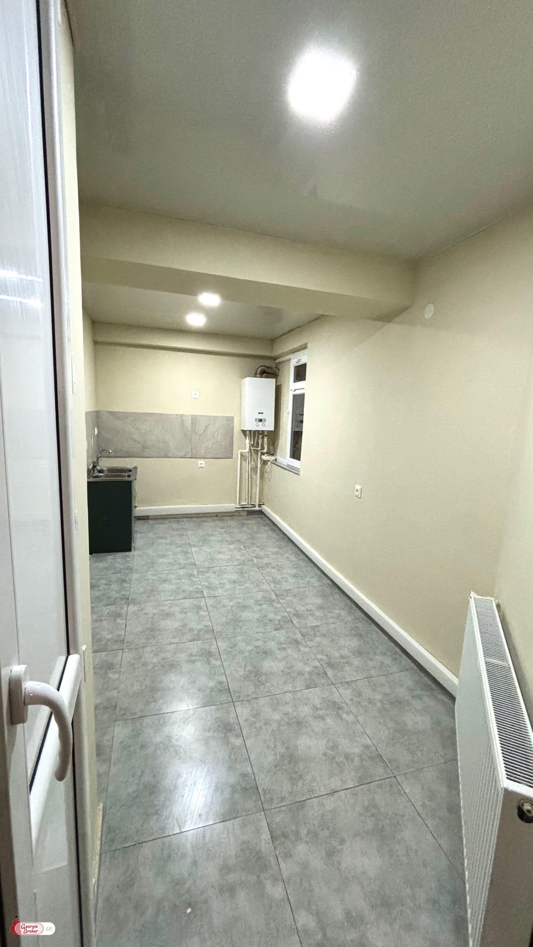 იყიდება ახალი გარემონტებული 3 ოთახიანი ბინა