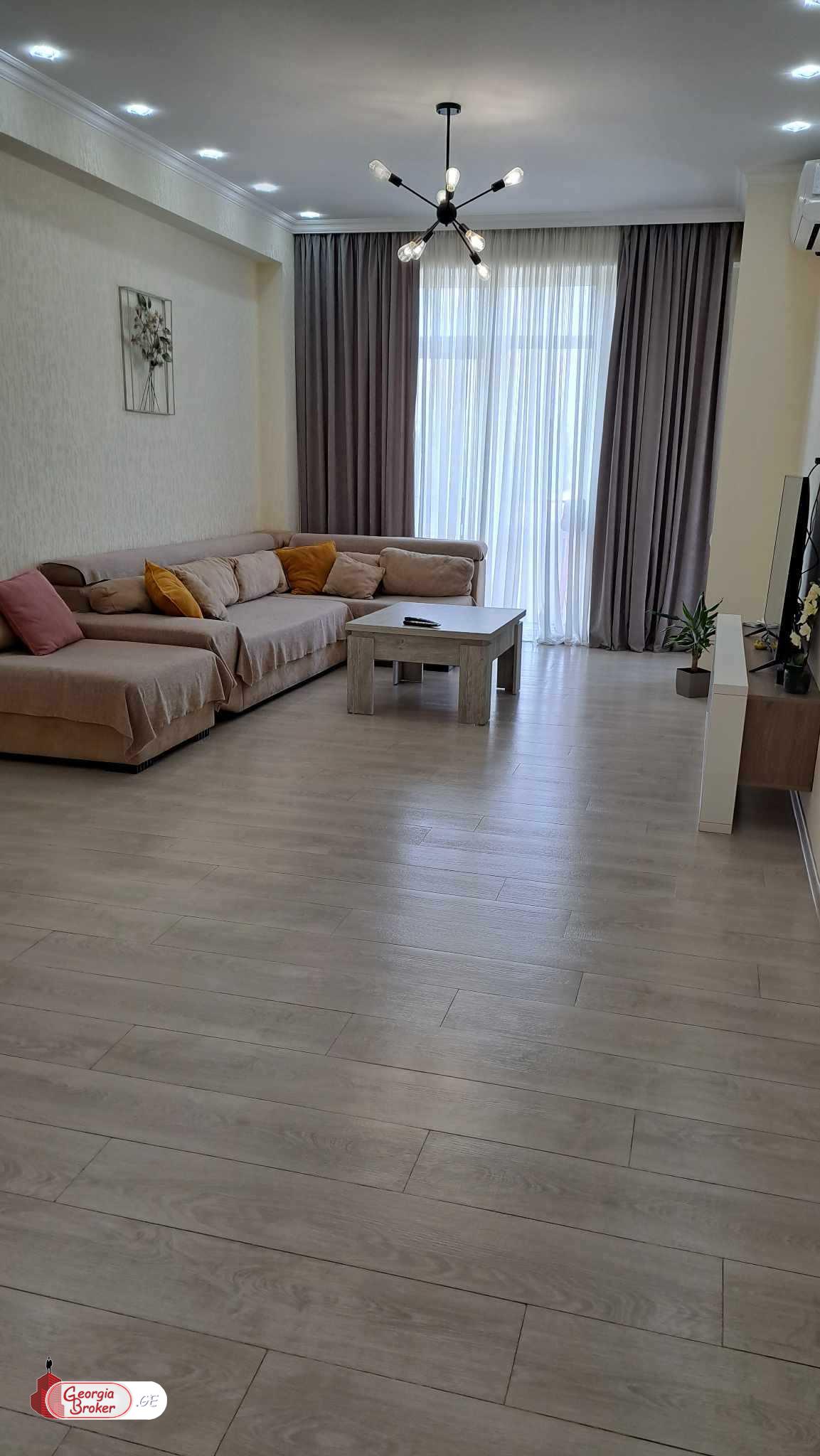 nearly repaired 3-room apartment for sale