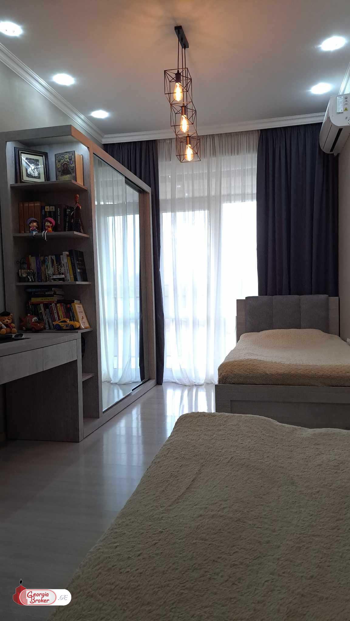 nearly repaired 3-room apartment for sale