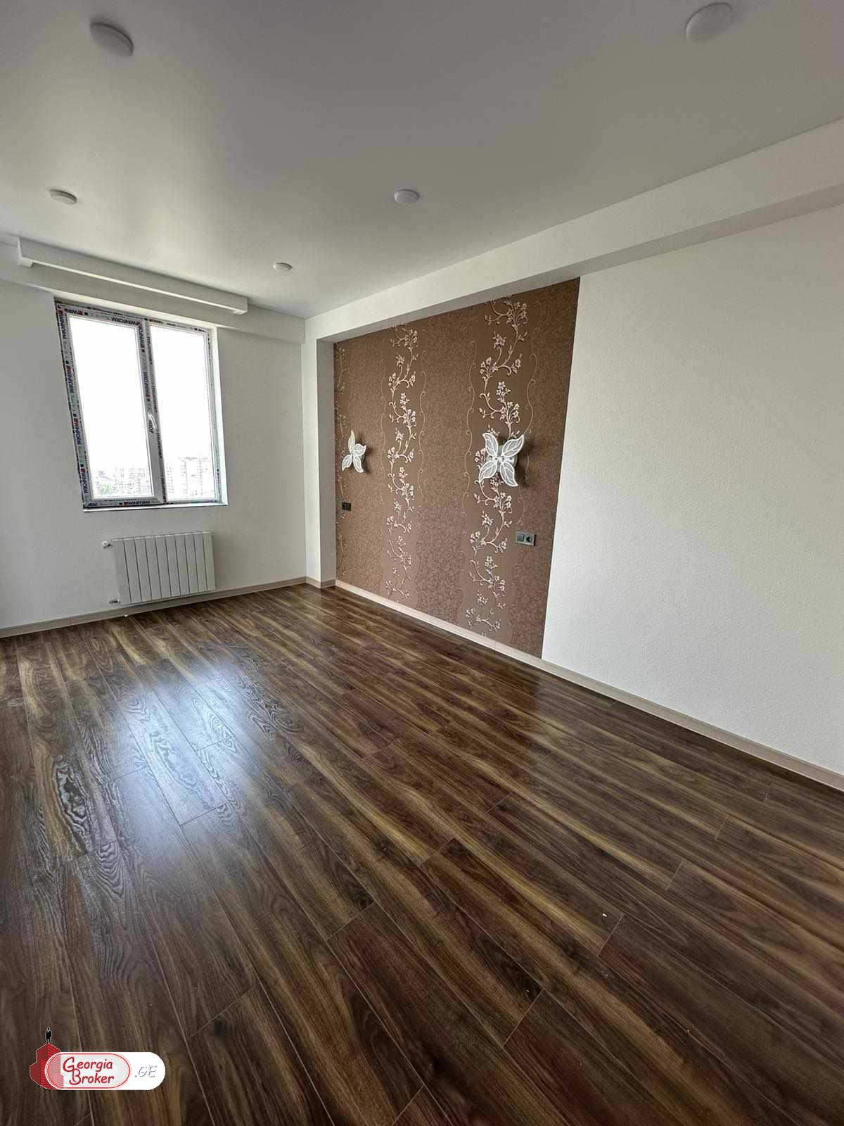 nearly repaired 4-room apartment for sale