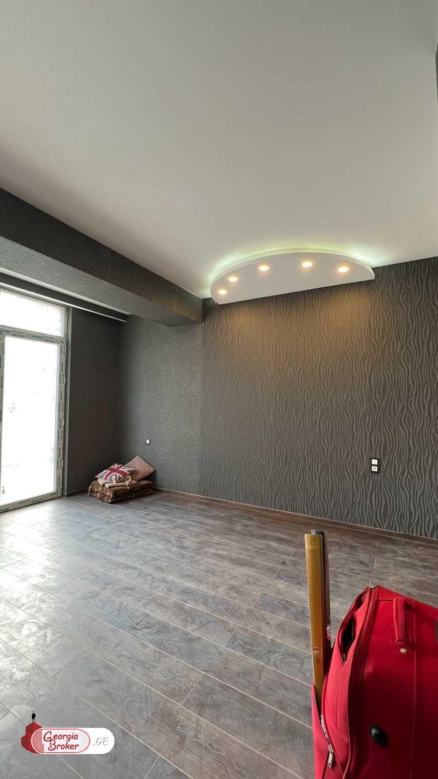 იყიდება ახალი გარემონტებული 3 ოთახიანი ბინა