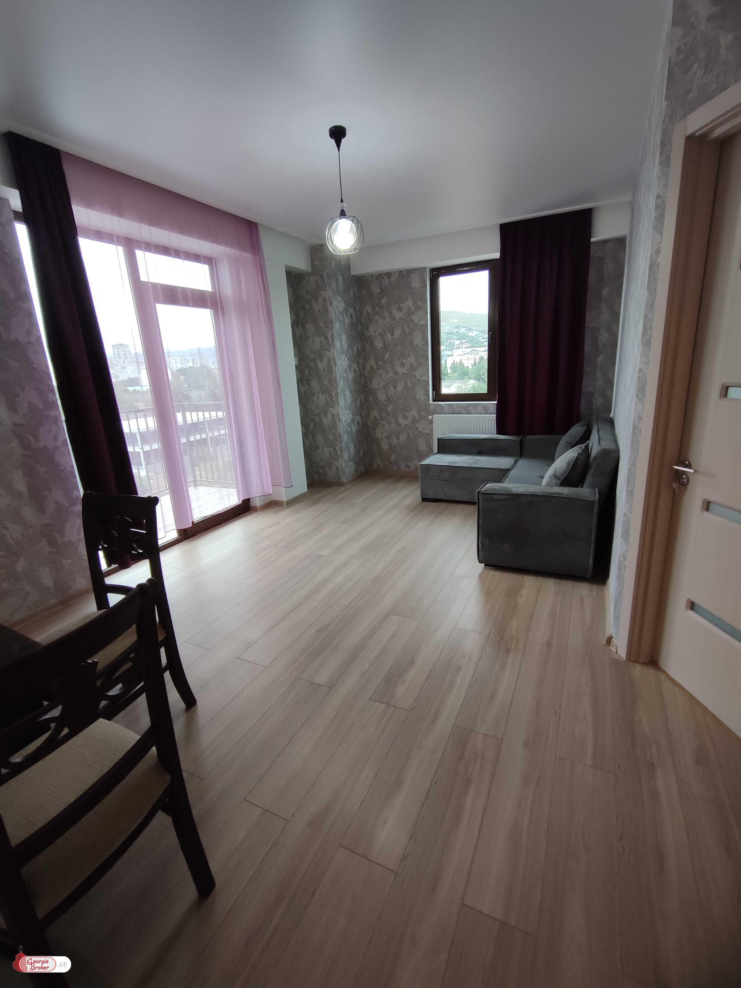 nearly repaired 3-room apartment for sale