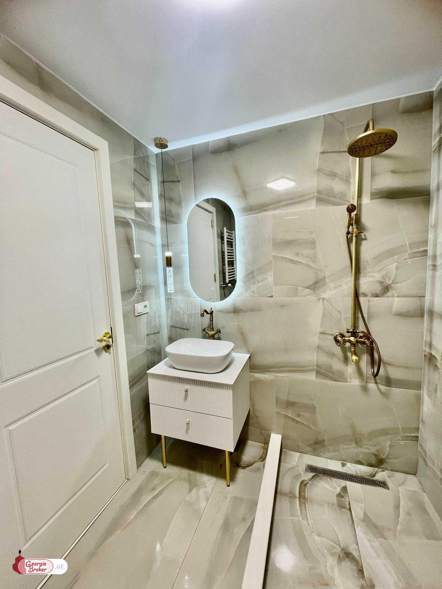 nearly repaired 3-room apartment for sale