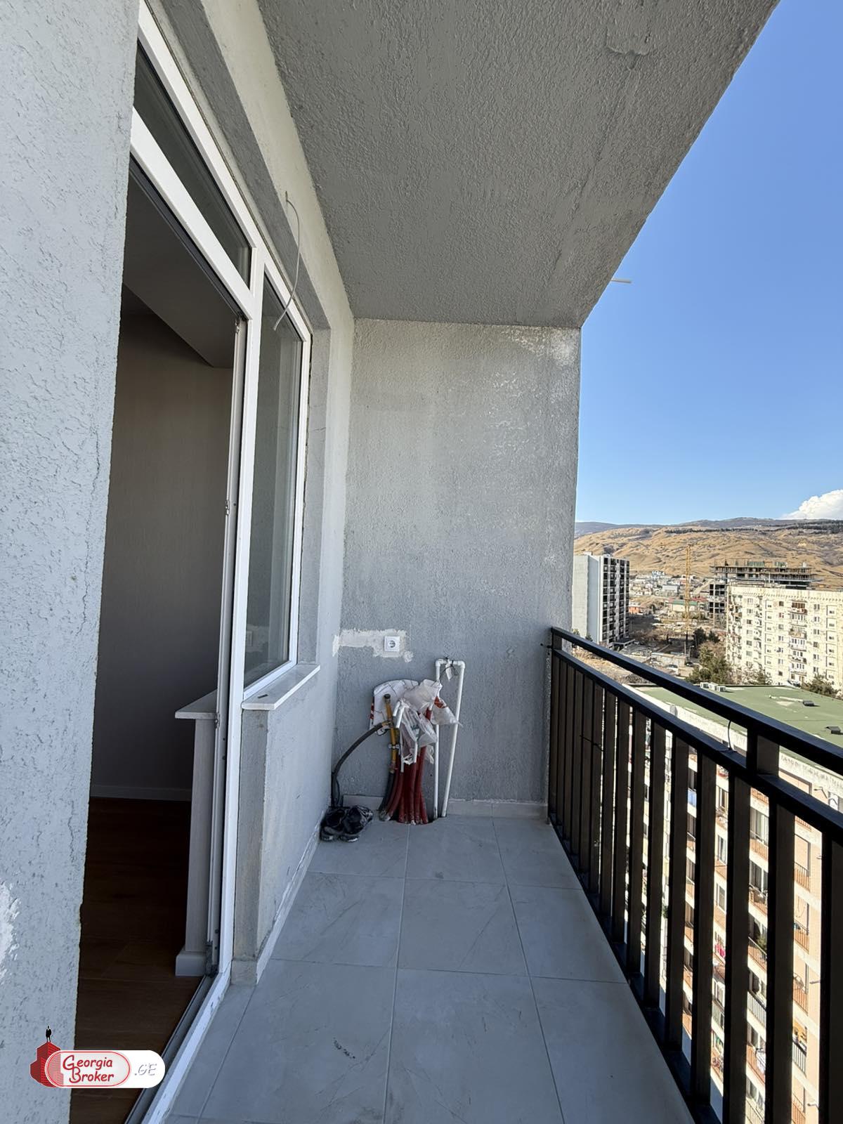 იყიდება ახალი გარემონტებული 3 ოთახიანი ბინა