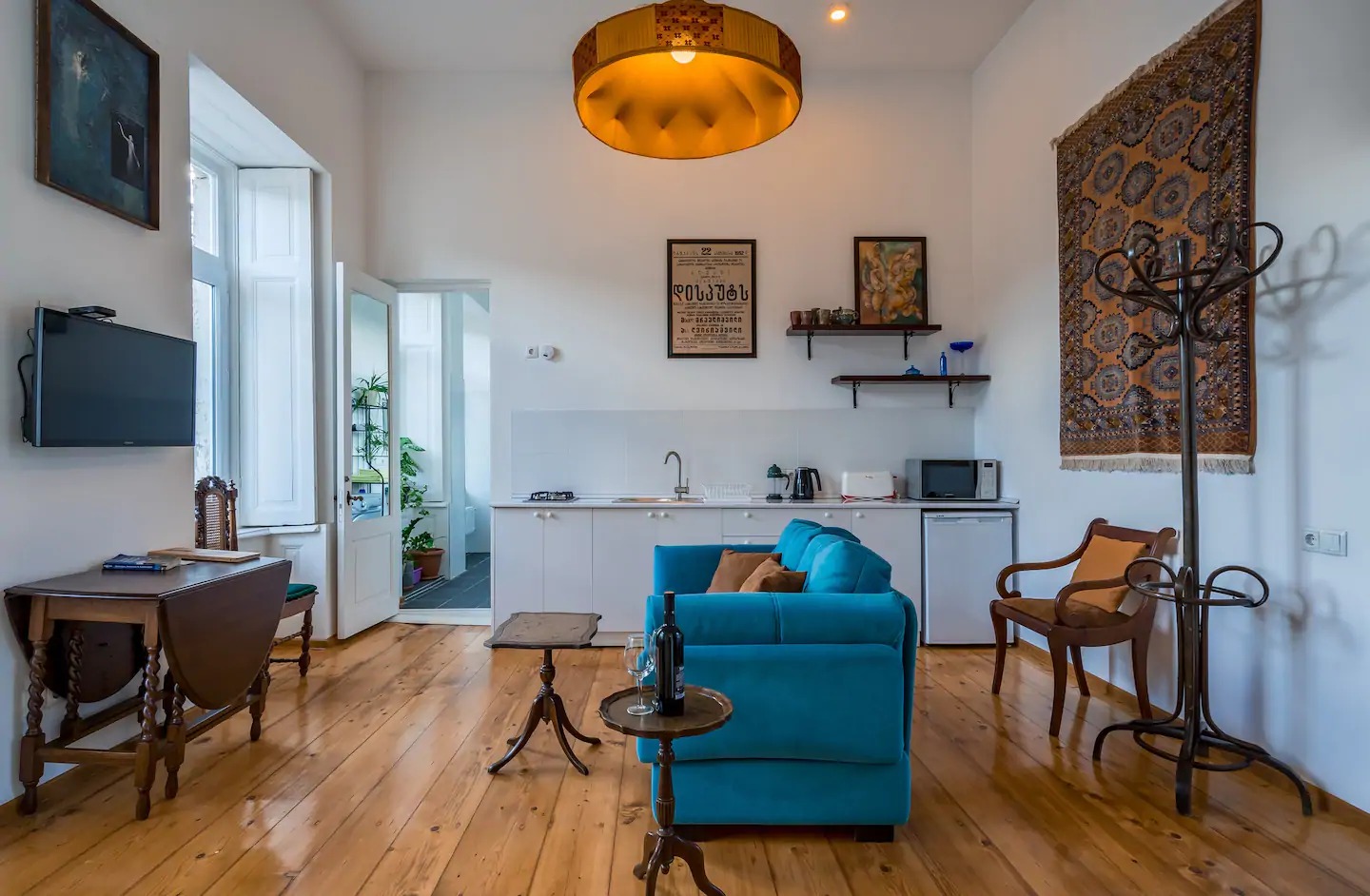 იყიდება ახალი გარემონტებული 2 ოთახიანი ბინა