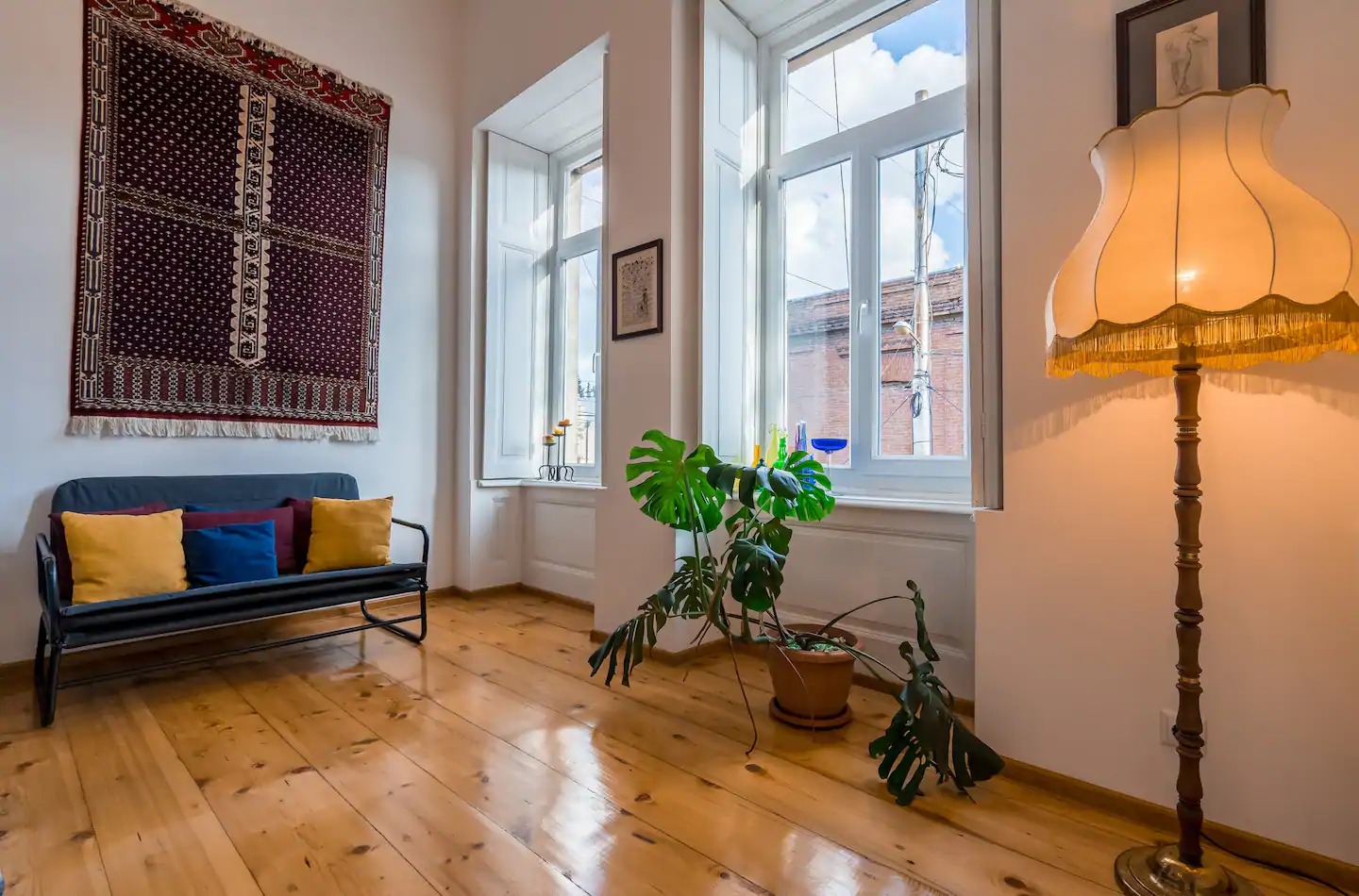 იყიდება ახალი გარემონტებული 2 ოთახიანი ბინა