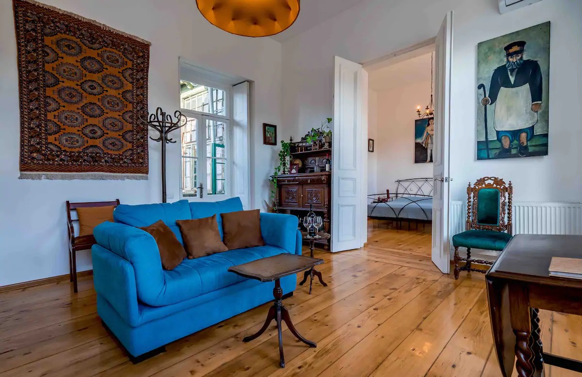 იყიდება ახალი გარემონტებული 2 ოთახიანი ბინა